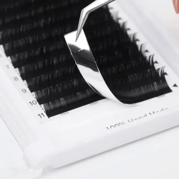 Wholesale SILK – Individual Lash – Lash Tray – 16 Lines